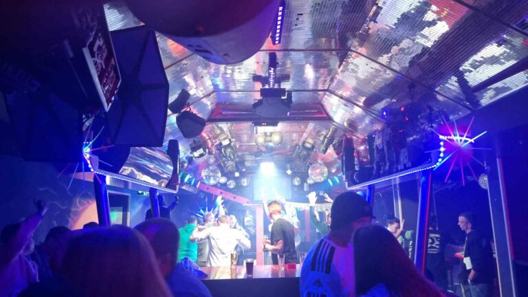 hotel-sommer-discoparty