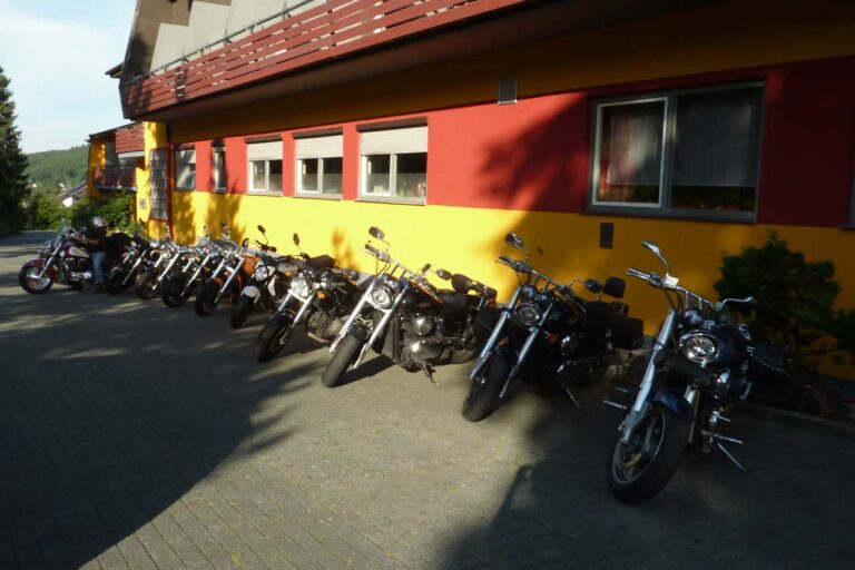 hotel-sonnenberg-bikerhotel-5-1280
